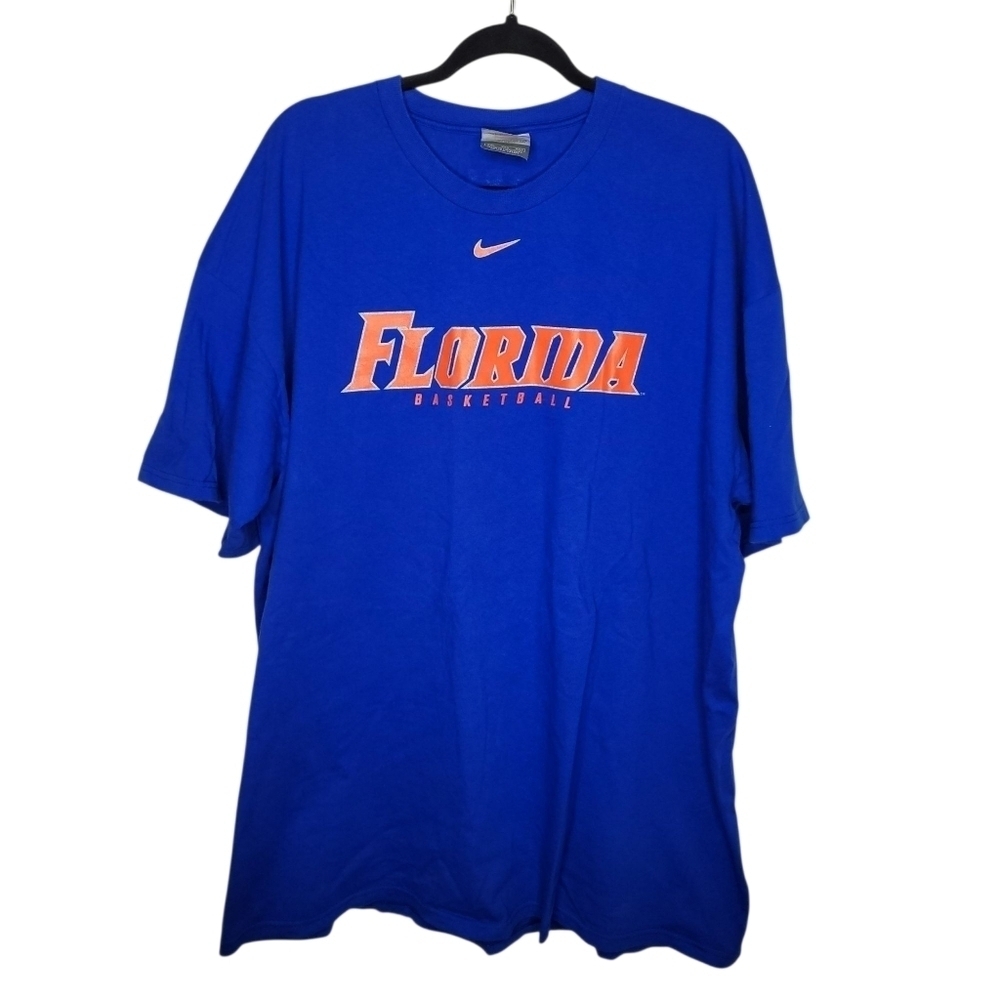 Vintage Y2K Nike Team Florida Gators Center Swoosh Basketball Graphic T-Shirt